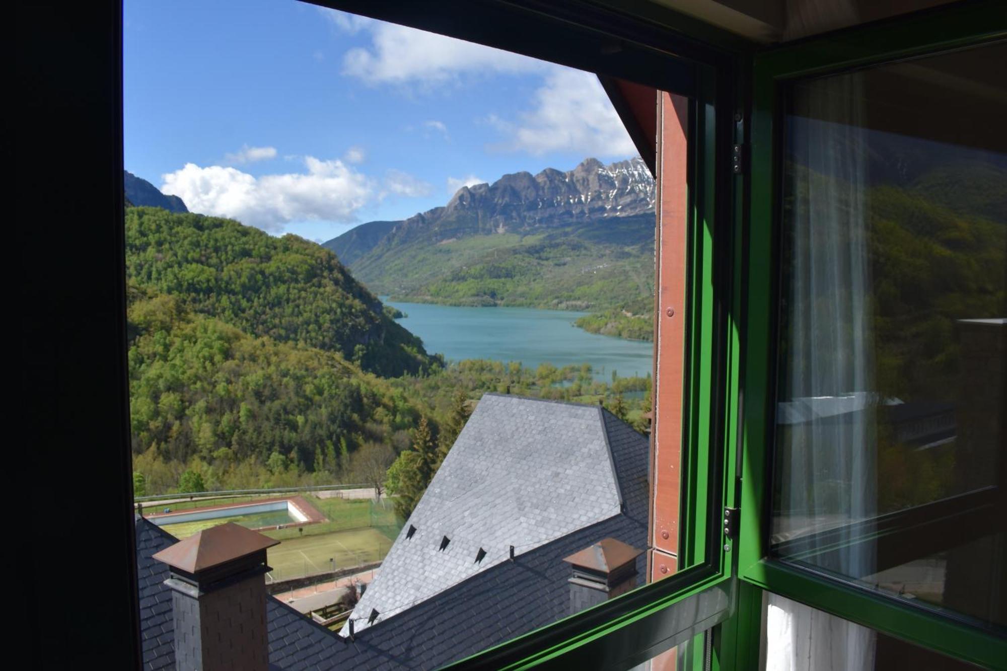 Argualas Triplex Con Piscina Panticosa Exteriör bild